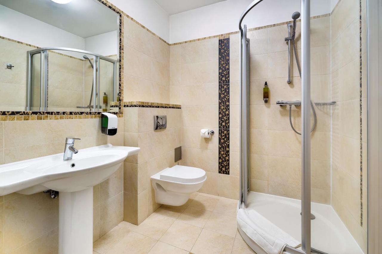 Hotel Pan Tadeusz سيروتك المظهر الخارجي الصورة