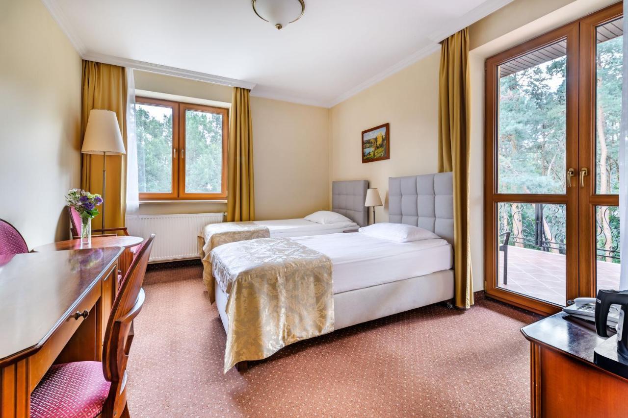Hotel Pan Tadeusz سيروتك المظهر الخارجي الصورة