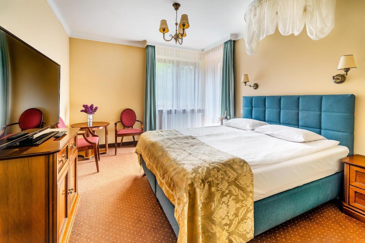 Hotel Pan Tadeusz سيروتك المظهر الخارجي الصورة