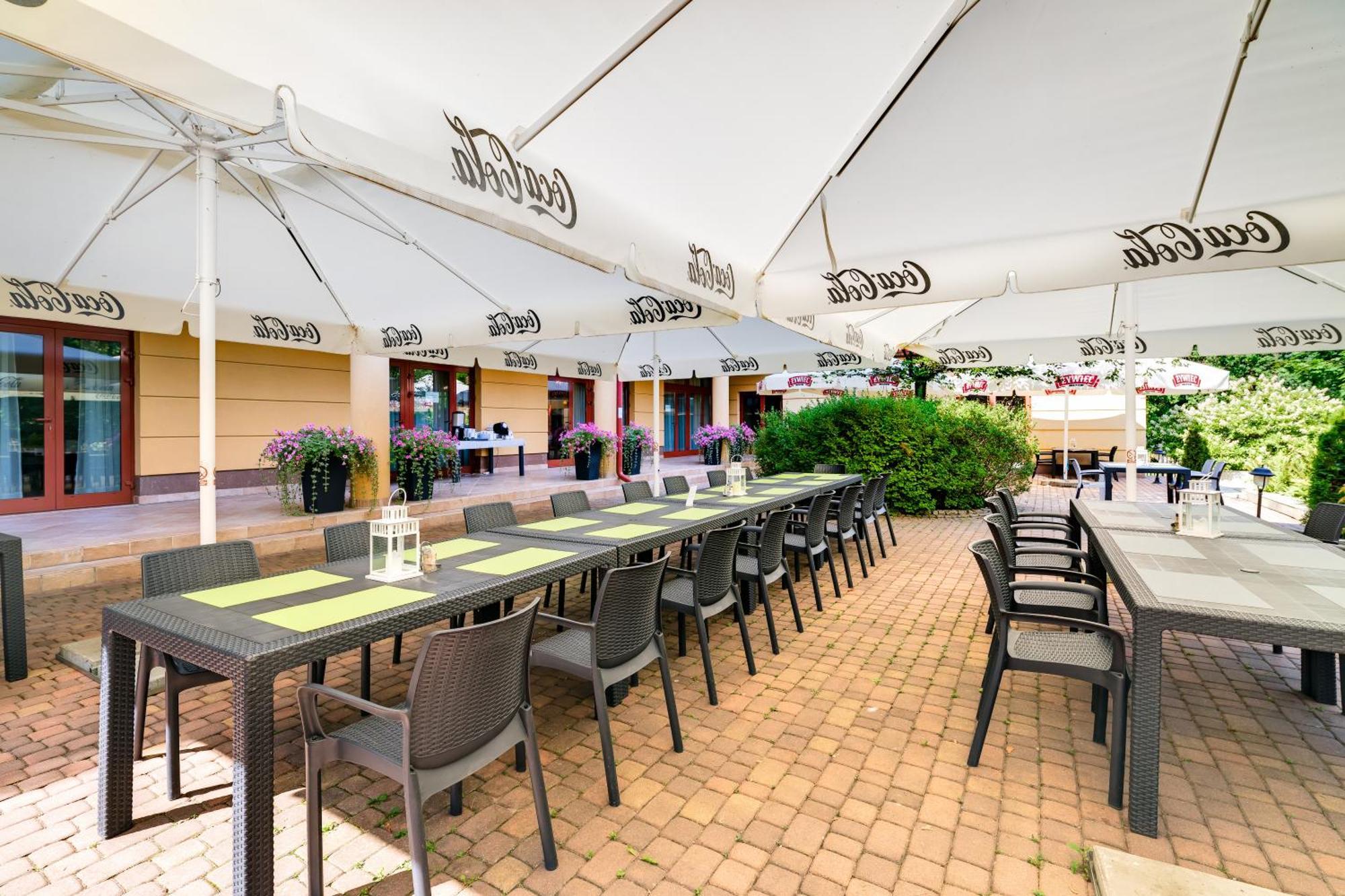 Hotel Pan Tadeusz سيروتك المظهر الخارجي الصورة