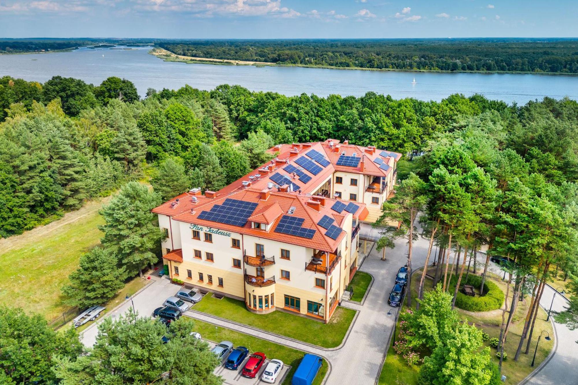 Hotel Pan Tadeusz سيروتك المظهر الخارجي الصورة