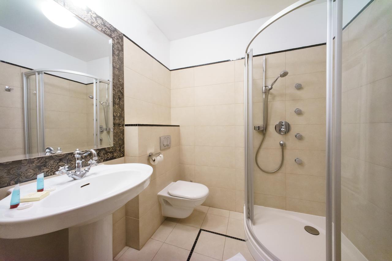 Hotel Pan Tadeusz سيروتك المظهر الخارجي الصورة